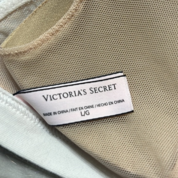 Victoria’s Secret Lace Bralette - Picture 6 of 8